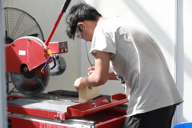 2026年四川五月花技師學院就業保障是什么,就業率