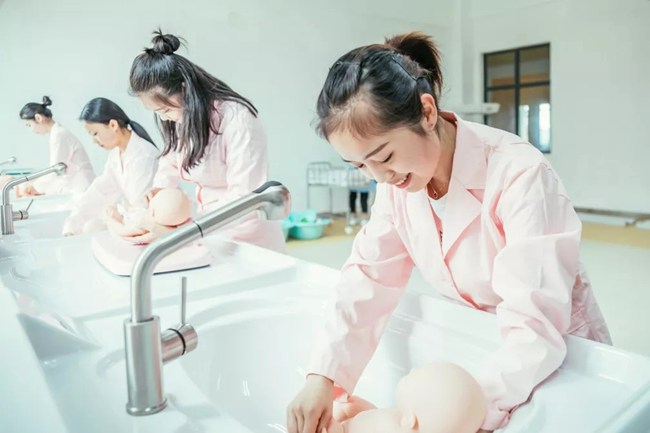 中等專業學校3+2是什么學歷_中等專業學校畢業生登記表