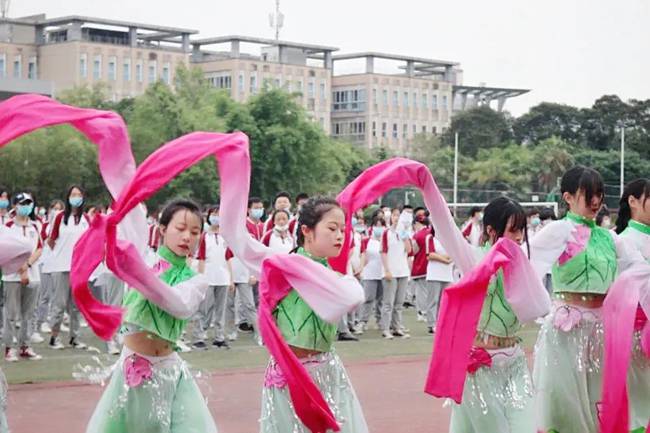 中等專業學校3+2是什么學歷_中等專業學校畢業生登記表