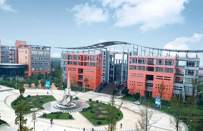 2026年新川外國語高中招生對象,報名條件